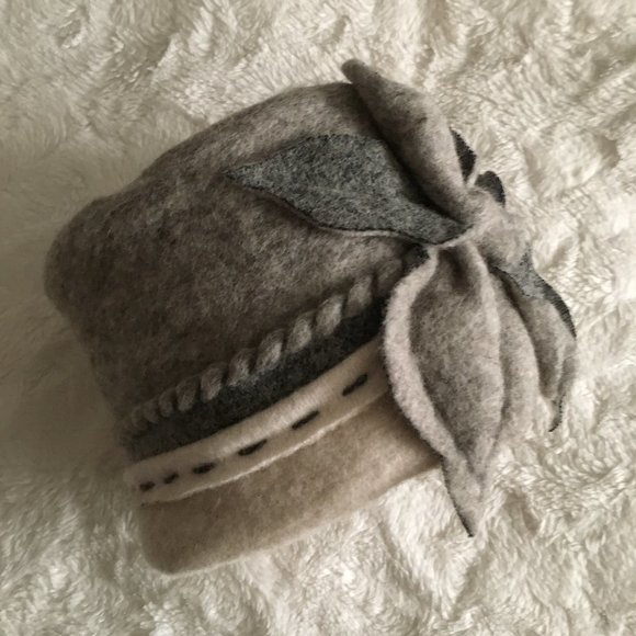 Russian Artisan Handmade Felted Wool Papakha Hat - Picture 3 of 15